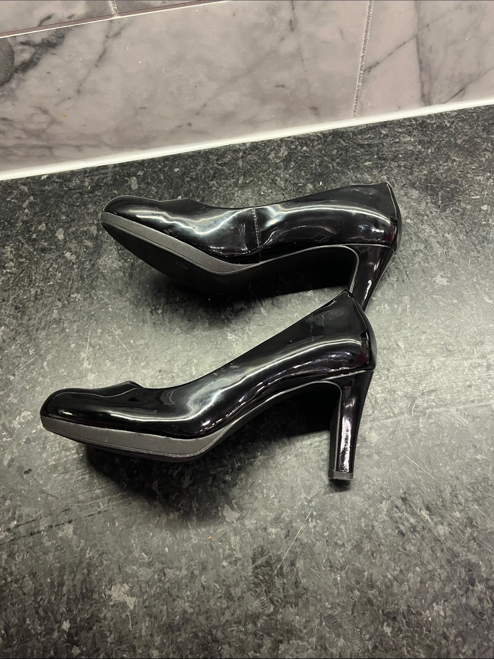 Black Women's Patent Round-Toe Pumps - Brand: Clarks - Picture 6 of 8